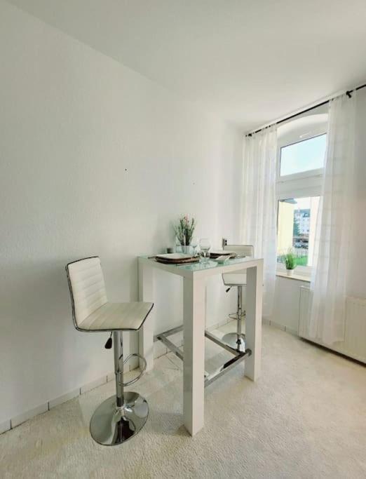 Gemuetliches Helles Appartement Dresden Exterior foto