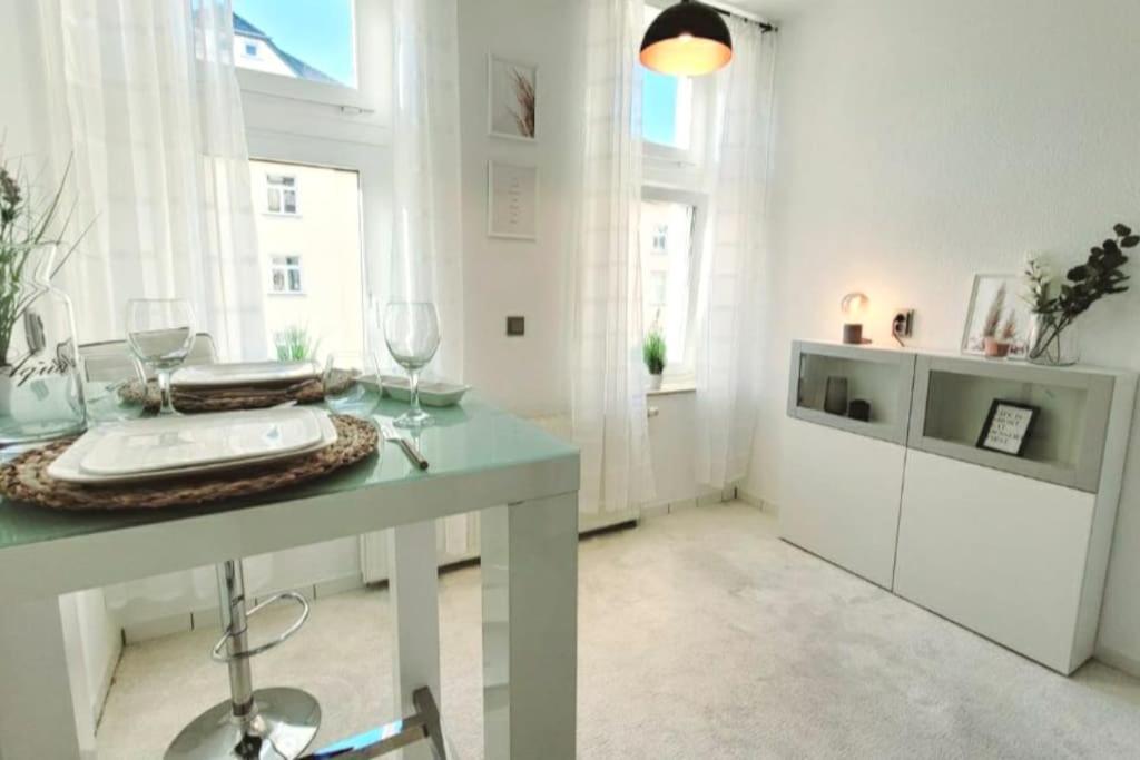 Gemuetliches Helles Appartement Dresden Exterior foto